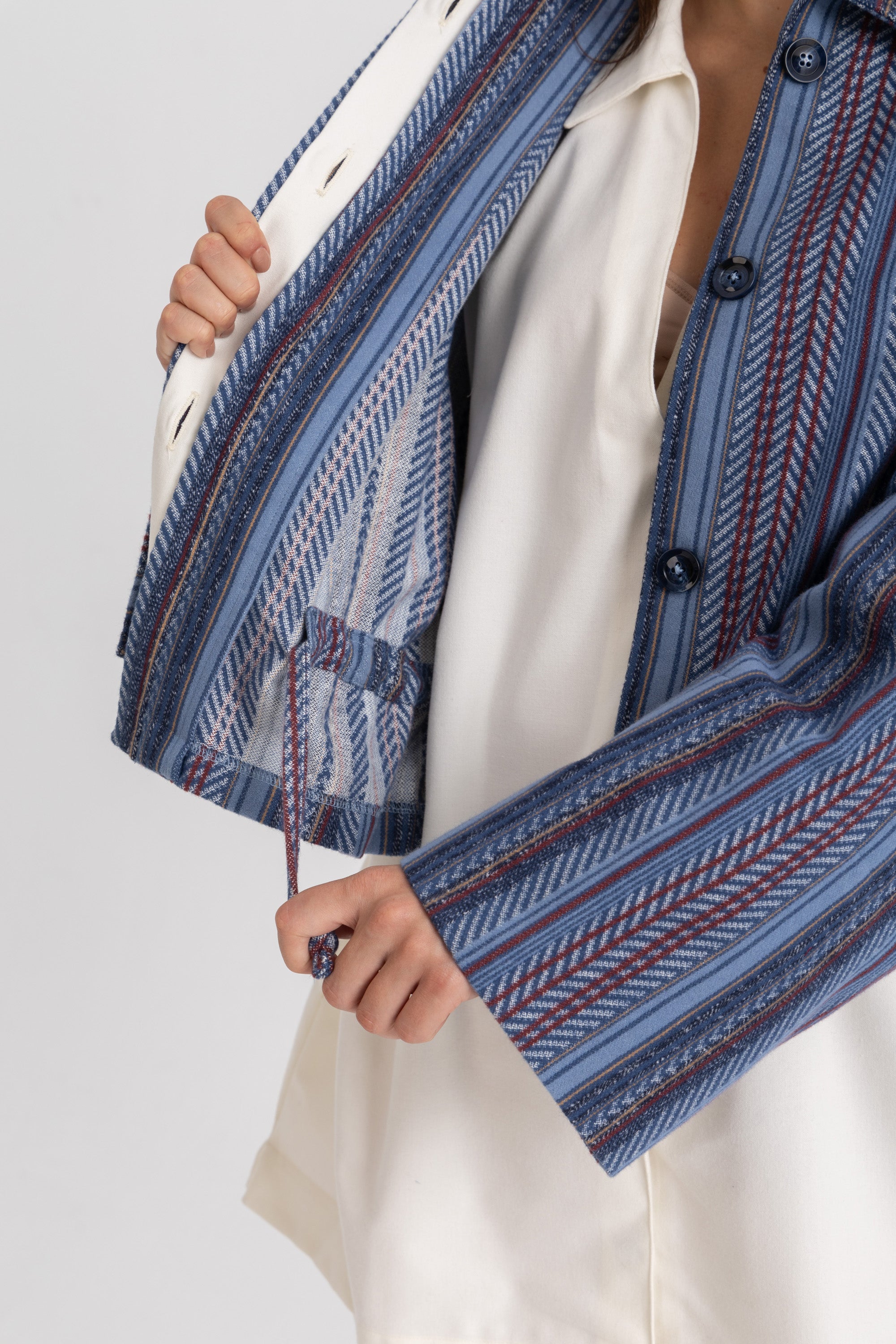 Zouzi  Cropped Jacket - Indigo