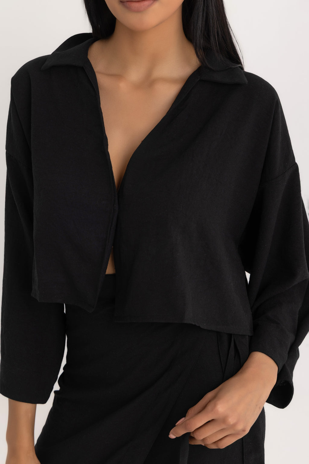 Pola Cropped Shirt  - Black