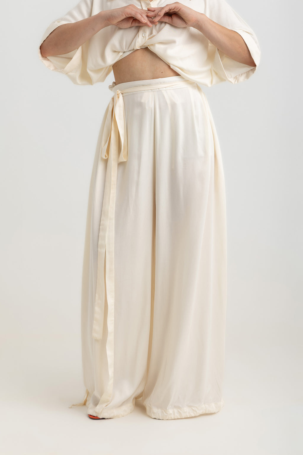 Magic Pants with Slit - Offwhite