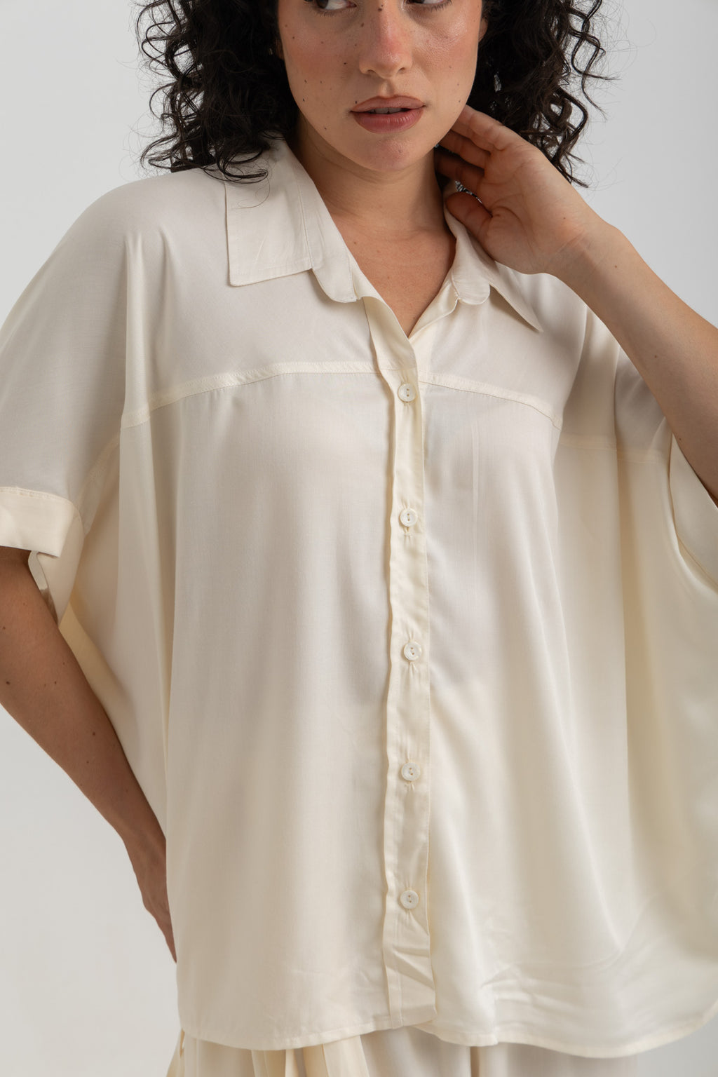 Nara Cropped Shirt- Offwhite